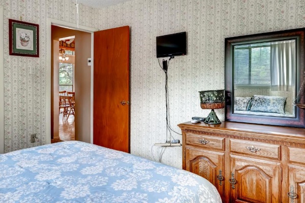 3BR House on Canyon Lake w/Private Gazebo! image 16